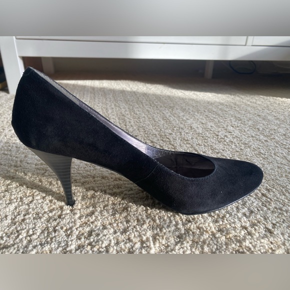 DKNY Suede Pump Shoes Size 8 - Picture 7 of 10